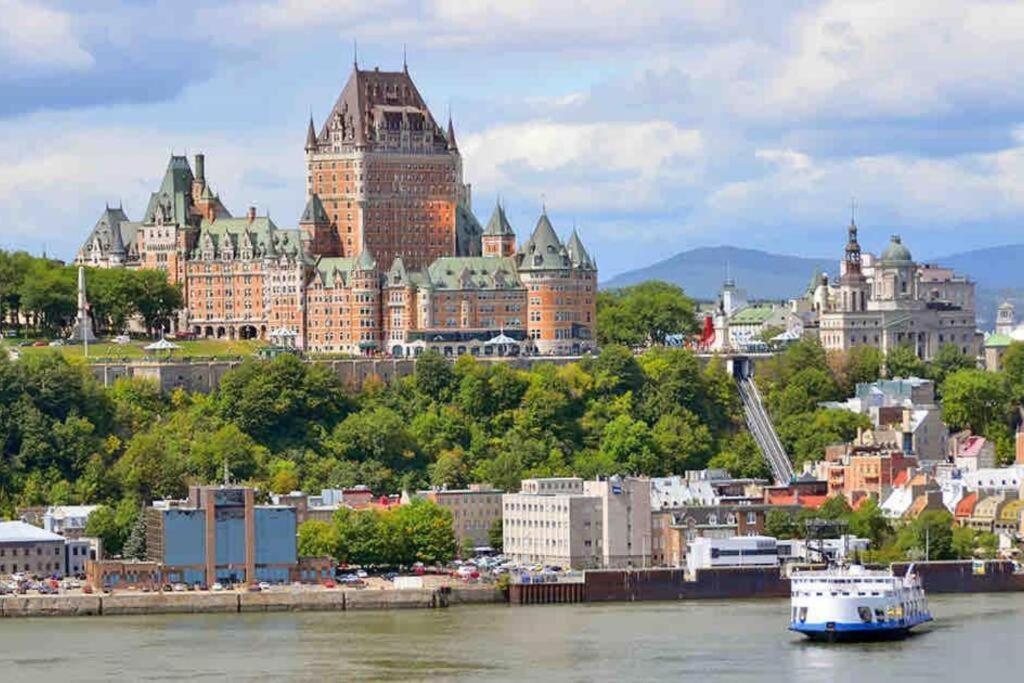 Quebec, Rustique Chic En Ville, Piscine Sur Le Toit Pour 2 A 6 Invites Exterior photo