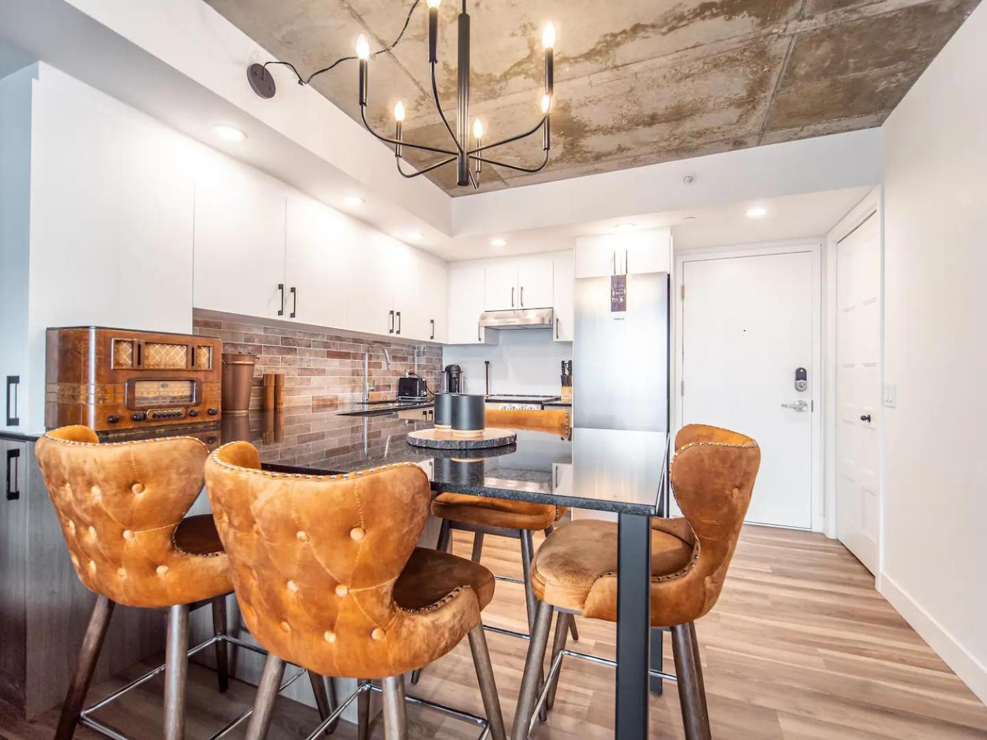 Quebec, Rustique Chic En Ville, Piscine Sur Le Toit Pour 2 A 6 Invites Exterior photo